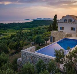 5 Bedroom Villa with Infinity Pool and Sea View, Sipan island, Dubrovnik Region, sleeps 10